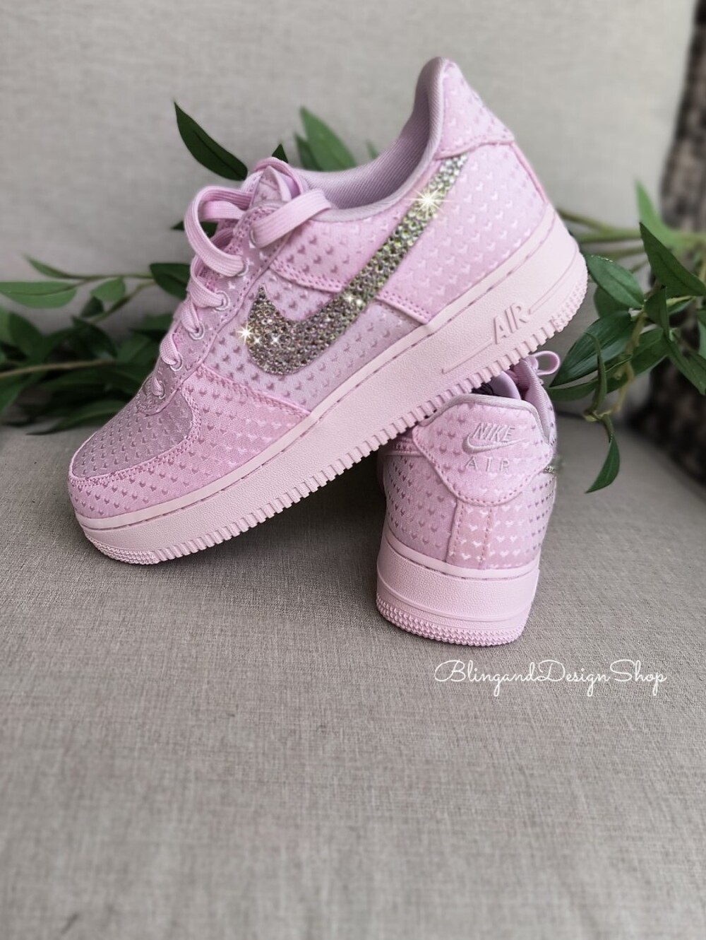 Women's Nike Air Force 1 Hearts Valentine's Day Custom Sneakers With Crystals - Picture 2 of 8